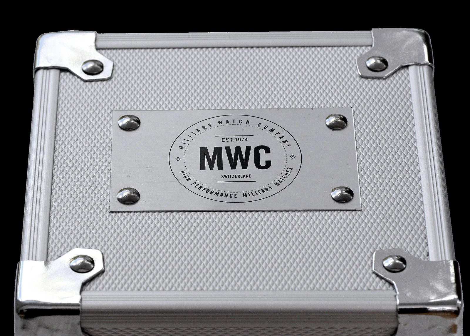 MWC Professional Military Diver 300m – Swiss Sellita SW200 Automatic with Sapphire Crystal, Ceramic Bezel & NATO Strap (Sterile Dial)