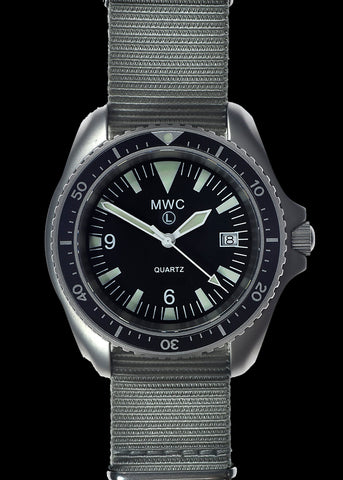 MWC 21 Jewel 300m Automatic Military Divers Watch on Bracelet with Tritium GTLS, Sapphire Crystal and Ceramic Bezel