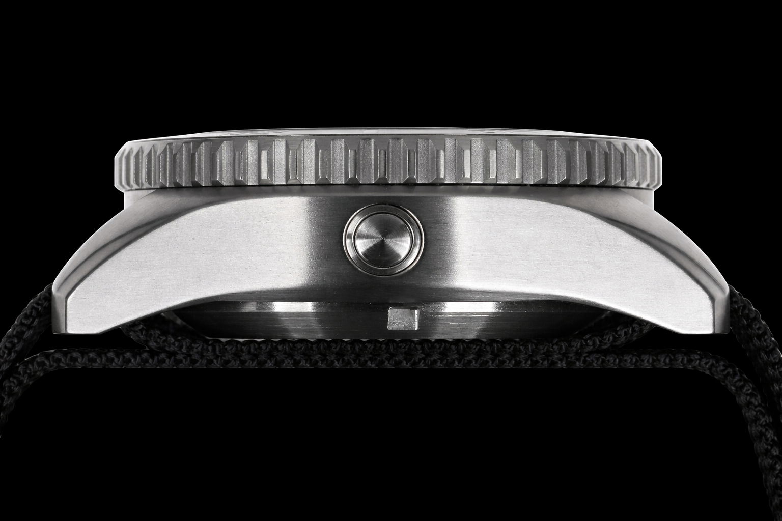 MWC "Depthmaster" 100atm / 3,280ft / 1000m Water Resistant Military Divers Watch in a Titanium Case with a Helium Escape Valve (Automatic)