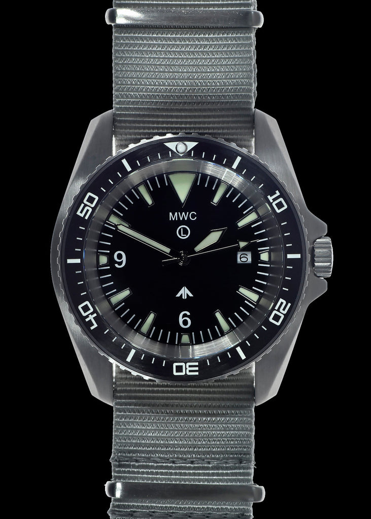 MWC Heavy Duty 300m Military Divers Watch in Stainless Steel Case (Quartz) with Sapphire Crystal and Ceramic Bezel (Solid Bar Version)